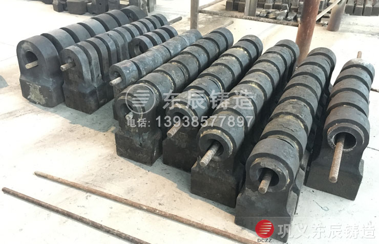 耐磨的破碎機錘頭